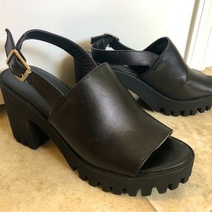 Steve Madden black leather platform heels